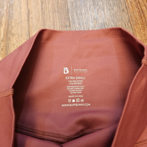 BuffBunny Leggings - Picture 2 of 5